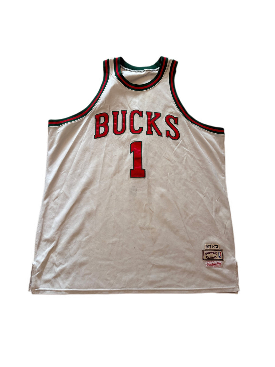 MITCHELL AND NESS OSCAR ROBERTSON MILWAUKEE BUCKS 1971-72 HARDWOOD CLASSICS JERSEY