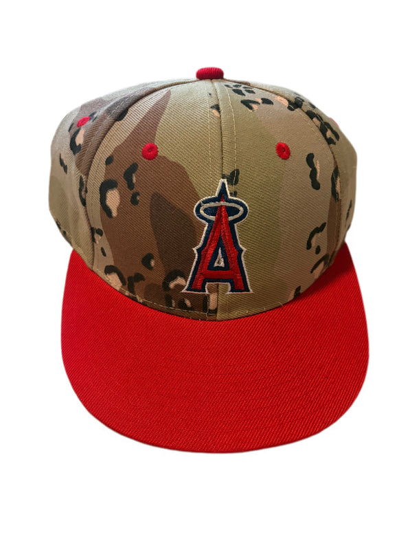 LOS ANGELES ANGELS CAMOUFLAGE STRAPBACK HAT