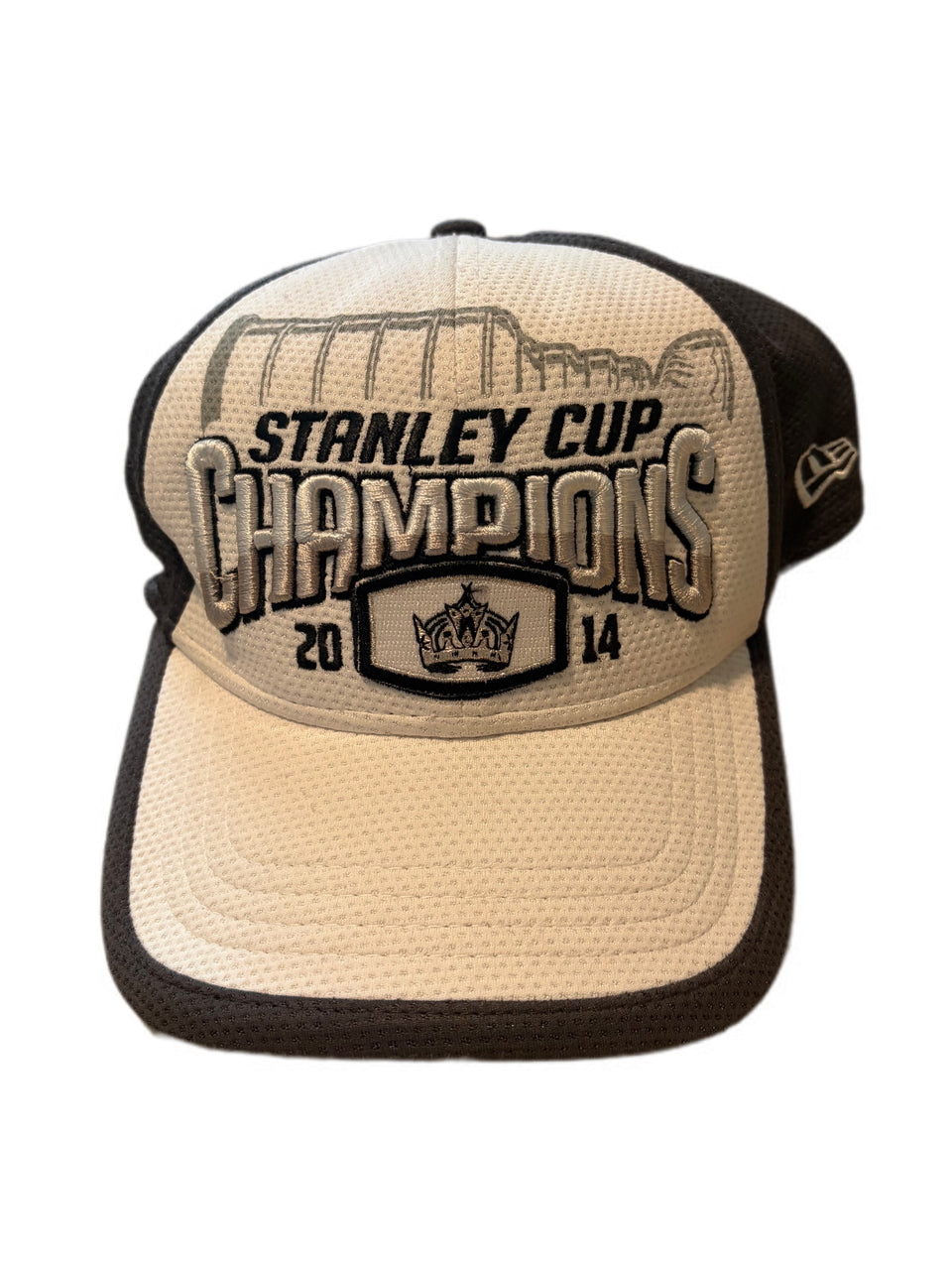 NEW ERA LOS ANGELES KINGS 2014 STANLEY CUP CHAMPIONS FLEXFIT HAT