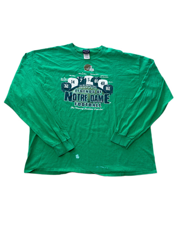 84 LEGENDS OF NOTRE DAME FOOTBALL THE WINNING TRADITION LIVES ON LONG SLEEVE GREEN SHIRT