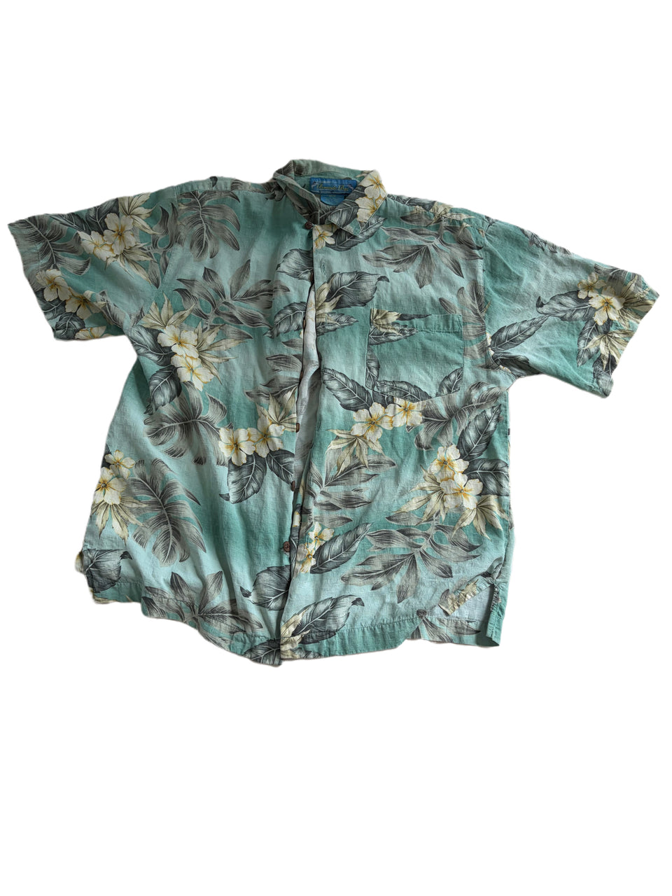 BERMUDA BAY HAWAIIAN ALOHA SILK FLORAL TROPICAL PATTERN BUTTON UP SHIRT