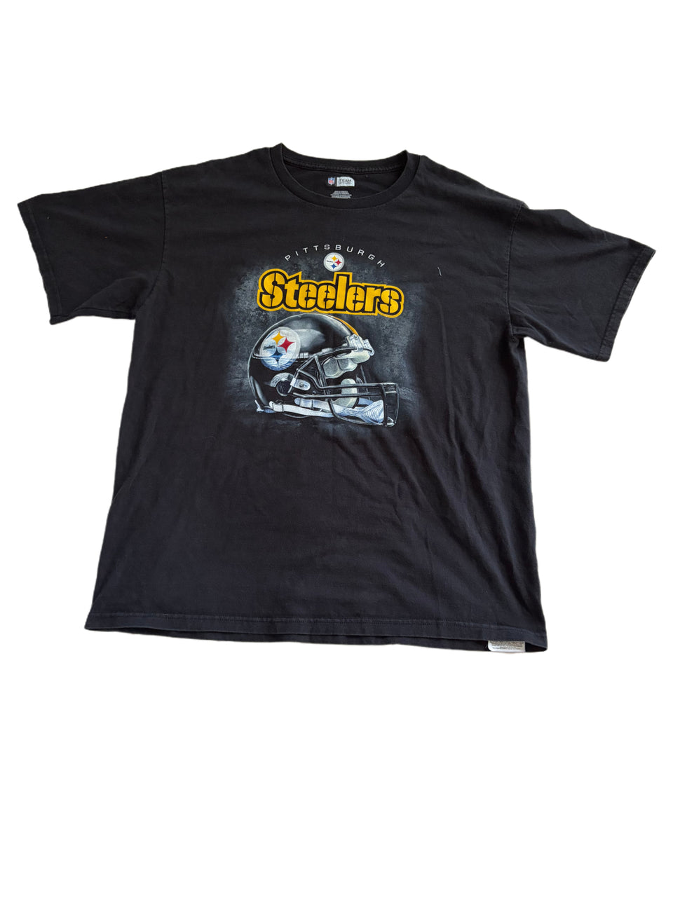 RETRO PITTSBURGH STEELERS HELMET GRAPHIC SHIRT