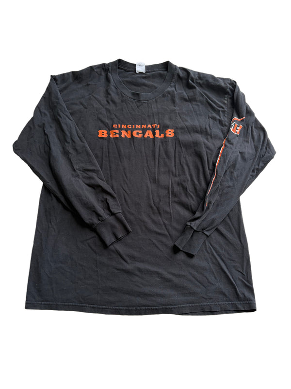 VINTAGE CINCINNATI BENGALS LONG SLEEVE GRAPHIC TEE SLEEVE DESIGN