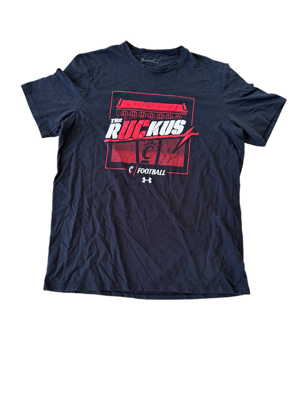 UNDER ARMOUR THE RUCKUS CINCINNATI BEARCATS GRAPHIC FOOTBALL SHIRT