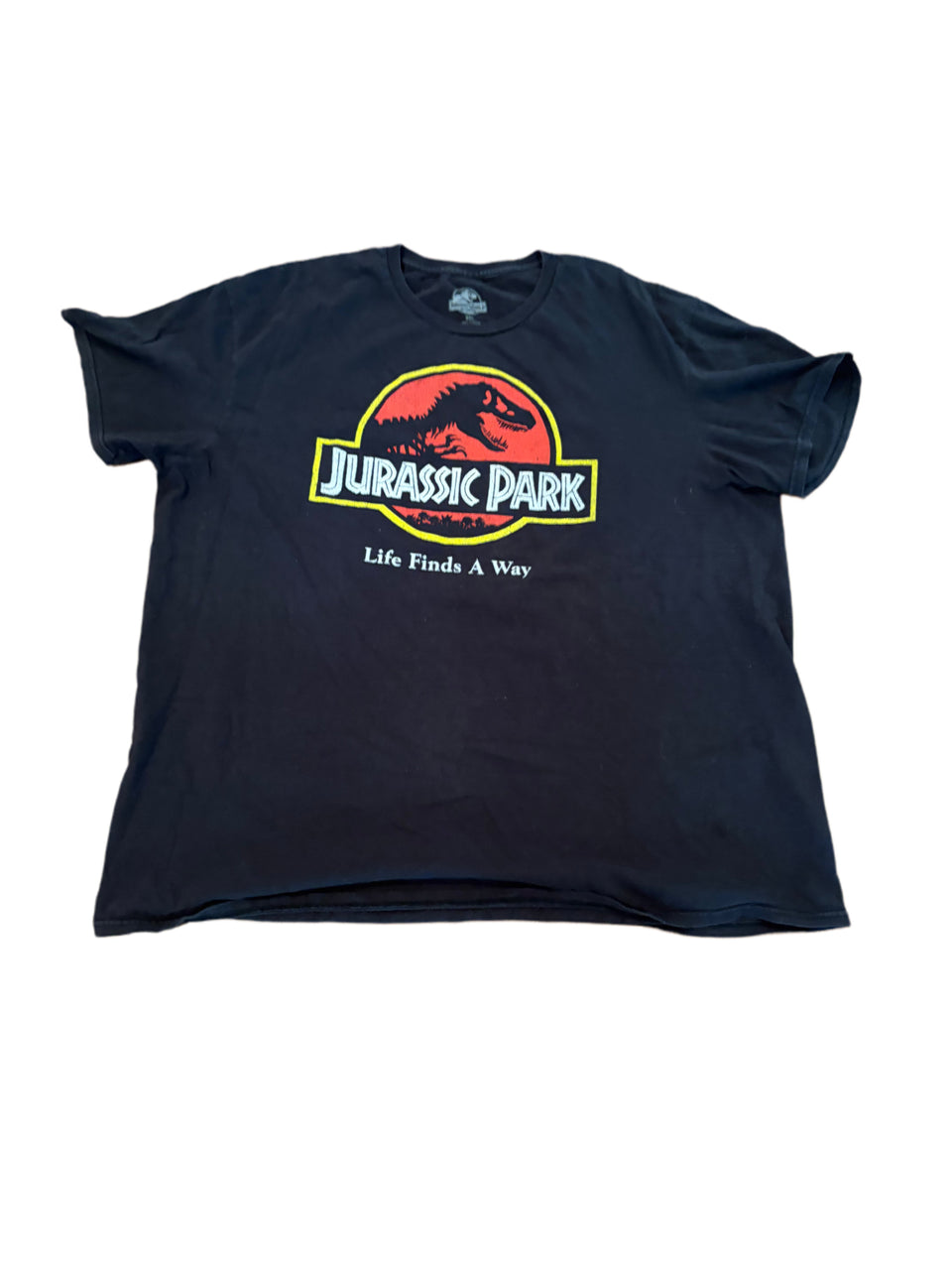 BLACK JURASSIC PARK LIFE FINDS A WAY GRAPHIC SHIRT