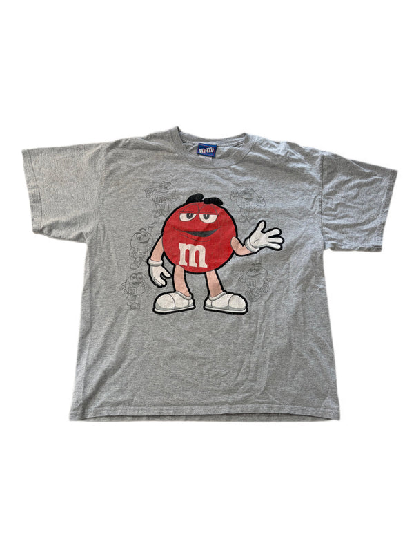M AND M GRAPHIC TEE
